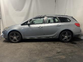 Opel Astra Astra J Sports Tourer (PD8/PE8/PF8) Combi 1.4 16V ecoFLEX (A14XER(Euro=
 5)) [74kW]  (10-2010/10-2015) picture 4
