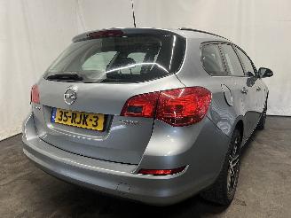 Opel Astra Astra J Sports Tourer (PD8/PE8/PF8) Combi 1.4 16V ecoFLEX (A14XER(Euro=
 5)) [74kW]  (10-2010/10-2015) picture 5