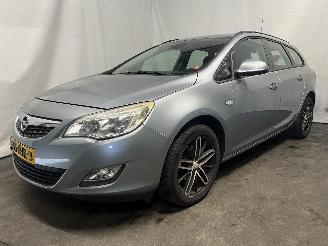 Opel Astra Astra J Sports Tourer (PD8/PE8/PF8) Combi 1.4 16V ecoFLEX (A14XER(Euro=
 5)) [74kW]  (10-2010/10-2015) picture 3