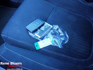 Renault Mégane 1.2 Tce Limited Navi 131pk picture 18