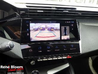 Peugeot 408 1.2 Hybrid 145 E-DSG Allure Aut picture 21