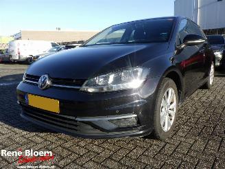 skadebil auto Volkswagen Golf 1.0 TSI Comfortline 110pk Navi 2017/6