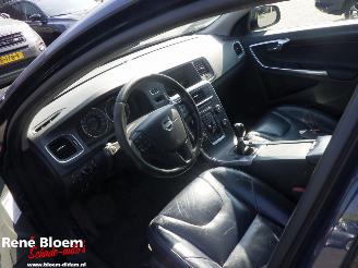 Volvo V-60 2.0 D3 picture 16