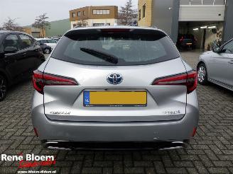 Toyota Corolla Hybrid 140 Active water damage! picture 3