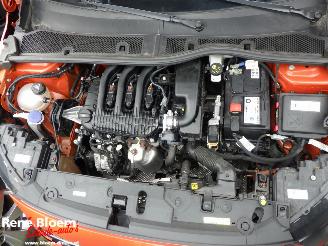 Opel Corsa 1.2 Edition 5drs Navi picture 17