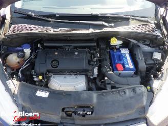 Peugeot 208 1.4 VTi Allure 5drs picture 16