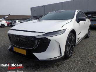 krockskadad bil auto Mazda 6 e Takumi 68.8 kwh 258pk Navi 2025/8