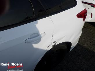 Ford Focus 1.0 ST-Line 5drs picture 12