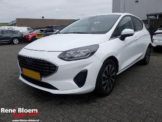 krockskadad bil auto Ford Fiesta 1.0 Ecoboost Hybrid Titanium 2023/2
