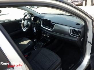 Kia Stonic 1.0 T-GDI MHEV Dynamic picture 7