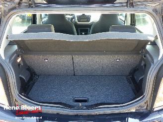 Volkswagen Up! 1.0 BMT High Up 5drs a-camera picture 15