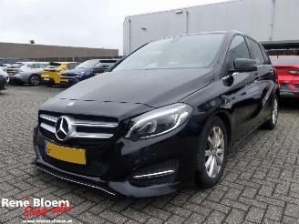 skadebil auto Mercedes B-klasse 180 CDi 2016/1