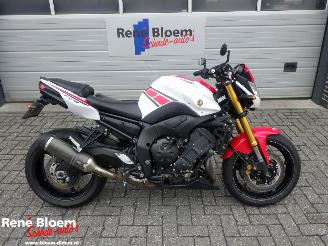 krockskadad bil motor Yamaha FZ 8  2014/1