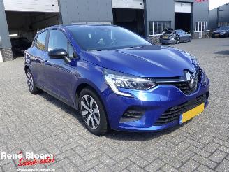 Renault Clio 1.0 TCe 90 Equilibre picture 2