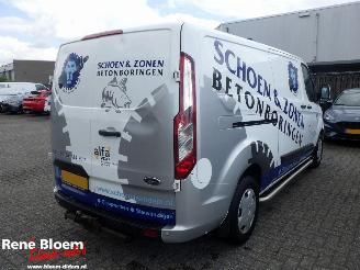 krockskadad bil bedrijf Ford Transit 300 2.0 TDCI L2H1 Trend 2018/11