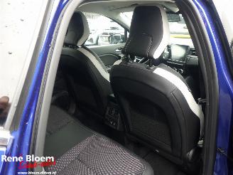 Renault Captur E-TECH HYBRID 145 Intens picture 11