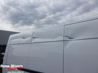 Renault Master T35 2.3 DCI 135 L3H3 Comfort picture 10