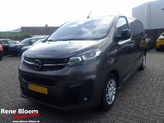 krockskadad bil bedrijf Opel Vivaro 2.0 CDTI L2H1 Innovation 144pk 2022/6