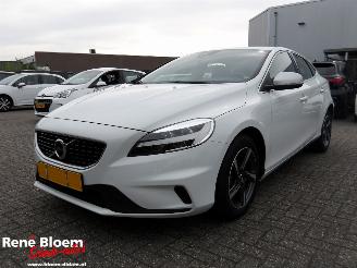 skadebil auto Volvo V-40 2.0 D3 R-Design Aut 2017/10