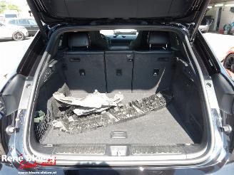 Porsche Macan 4 100kWh picture 14
