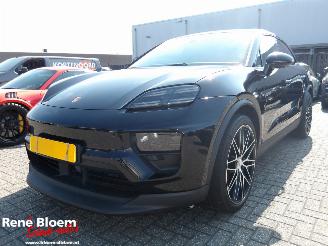 damaged passenger cars Porsche Macan 4 100kWh 2025/1