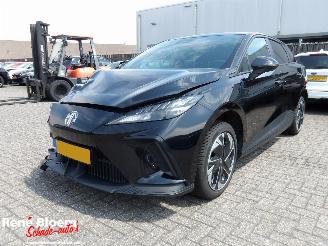 Schadeauto MG MG4 Electric Comfort 64kWh 2024/9
