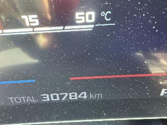 BMW M5 Sedan Carbon B&W 728pk Full Option picture 24