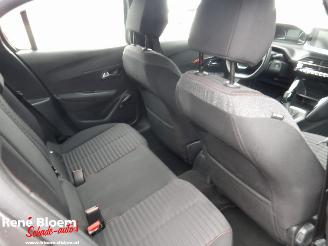 Peugeot 208 1.2 Puretech Active 5drs picture 10