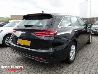uszkodzony samochody osobowe Kia Ceed 1.5 T-GDi Dynamicline Automaat 140pk 2024/7