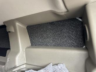 Hummer H2 6.0 automaat 4x4 8Cil - bose - leer - stoelverw - led - clima - privacy glass - trekh - licht + regensensor picture 43