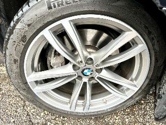 BMW 7-serie 730d xDrive 265pk aut + f1 High Exe M-Ed - nap - schuifdak - hud - softclose - 360 cam - harman/kardon - luchtvering picture 101