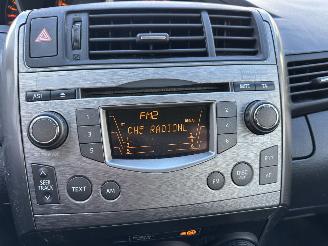 Toyota Verso 1.6 VVT-i 132pk 6-bak Comfort 7Pers - airco - 4x elektr ramen - radio cd + aux - trekh - 4x all season picture 23