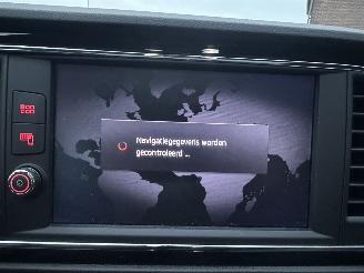 Seat Leon 1.5 TSI 131pk FR Ult Ed - pano - 78dkm - facelift - virtual - front assist - sfeerverl - pdc v+a - alarm - nardo grey picture 33