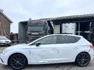 Unfallwagen Seat Leon 1.5 TSI 131pk FR Ult Ed - pano - 78dkm - facelift - virtual - front assist - sfeerverl - pdc v+a - alarm - nardo grey 2020/1