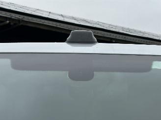 Volkswagen Transporter Gereserveerd 2.0 TDI 110pk L2/H1 Highline - nap - facelift - navi - airco - cruise - elektr pakket - trekh - pdc - CarPlay picture 7