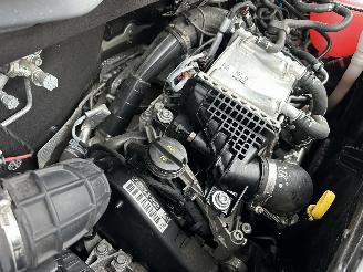 Volkswagen Transporter Gereserveerd 2.0 TDI 110pk L2/H1 Highline - nap - facelift - navi - airco - cruise - elektr pakket - trekh - pdc - CarPlay picture 58