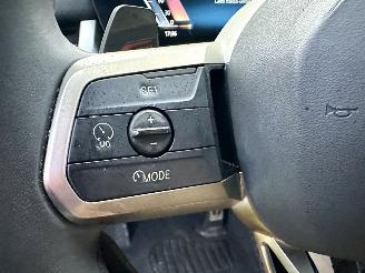 BMW iX2 eDrive20 67kWh 204pk aut M-Sport - nap - pano - 1e eig - 20 inch - harman/kardon - widescreen picture 65