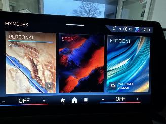 BMW iX2 eDrive20 67kWh 204pk aut M-Sport - nap - pano - 1e eig - 20 inch - harman/kardon - widescreen picture 46