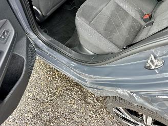 Volkswagen Golf 1.5 eTSI 162pk aut + f1 Style - nap - pano - virtual - massage - front + line + side + park assist - virtual picture 61