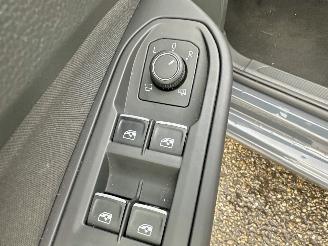 Volkswagen Golf 1.5 eTSI 162pk aut + f1 Style - nap - pano - virtual - massage - front + line + side + park assist - virtual picture 53