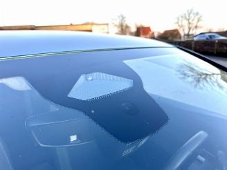 Peugeot 308 1.6 Plug-in Hybrid 191pk aut + f1 Active Pack Bus - nap - 1e eig - clima - cruise - carplay - pdc - line assist picture 8