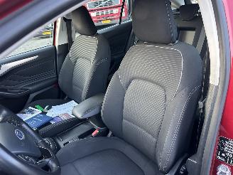 Ford Focus 1.0T EcoBoost 125pk 6-bak Titanium Bus - nap - keyless - front + line assist - trekh - pdc v+a - navi - CarPlay picture 16