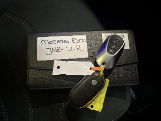 Mercedes E-klasse 300e Hybrid 268pk aut + f1 AMG-Line - pano - sfeerverl - memory l+r - front + line + side assist - 16dkm picture 25