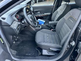 Dacia Sandero Gereserveerd Stepway 1.0 TCe 101pk 6-bak Bi-Fuel Comfort - nap - navi - camera - side assist - lpg/g3 onderbouw fabrieksaf picture 51