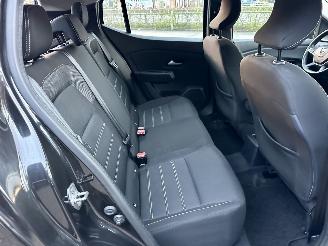 Dacia Sandero Gereserveerd Stepway 1.0 TCe 101pk 6-bak Bi-Fuel Comfort - nap - navi - camera - side assist - lpg/g3 onderbouw fabrieksaf picture 70