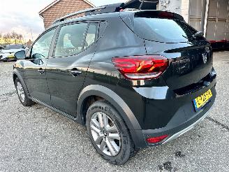 Dacia Sandero Gereserveerd Stepway 1.0 TCe 101pk 6-bak Bi-Fuel Comfort - nap - navi - camera - side assist - lpg/g3 onderbouw fabrieksaf picture 7