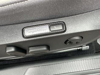 Volkswagen ID.3 Pro 58kWh 145pk aut - 26dkm nap - navi - camera - massage l+r - keyless - front + line assist - pdc v+a picture 30