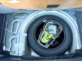 Volkswagen Polo Gereserveerd 1.4-16V 86pk dsg aut Comfortl 5drs - nap - airco - cruise - 4x elektr ramen - esp - boekjes + 2x sleutels op afstandbed picture 7