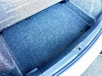 Volkswagen Polo Gereserveerd 1.4-16V 86pk dsg aut Comfortl 5drs - nap - airco - cruise - 4x elektr ramen - esp - boekjes + 2x sleutels op afstandbed picture 29