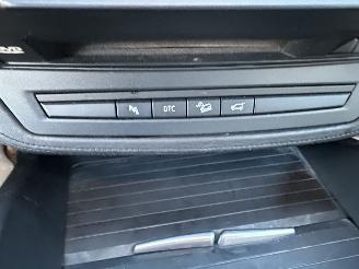 BMW X6 xDrive50i 4.4 TwinTurbo 408pk 8-traps aut + f1 Exe - facelift - hud - 22 inch - softclose - stuurverw - keyless picture 64